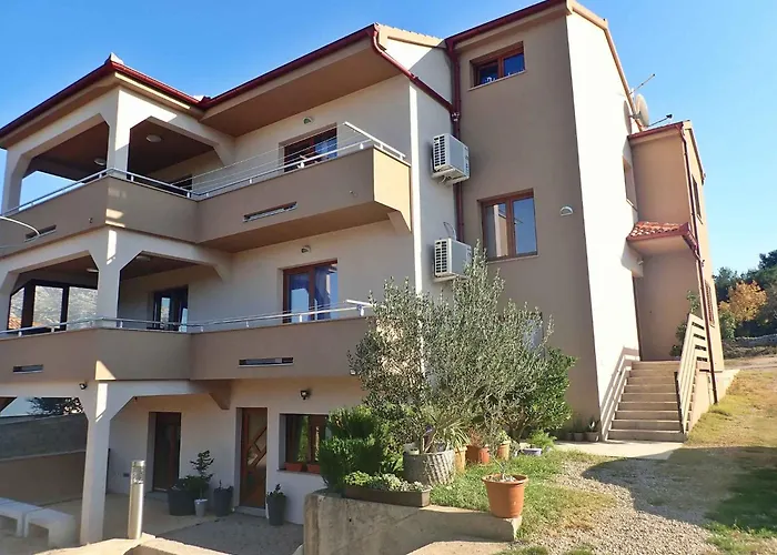 In 35406 Jasenice (Zadar)
