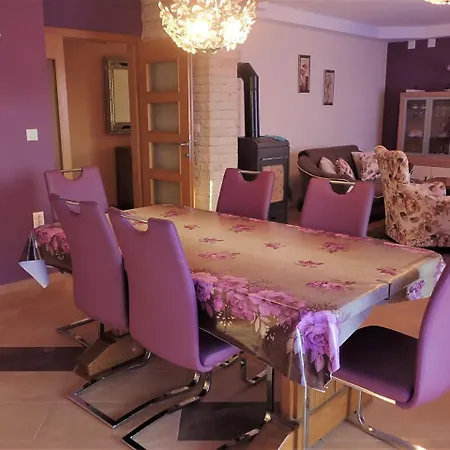 In 35406 Apartment *